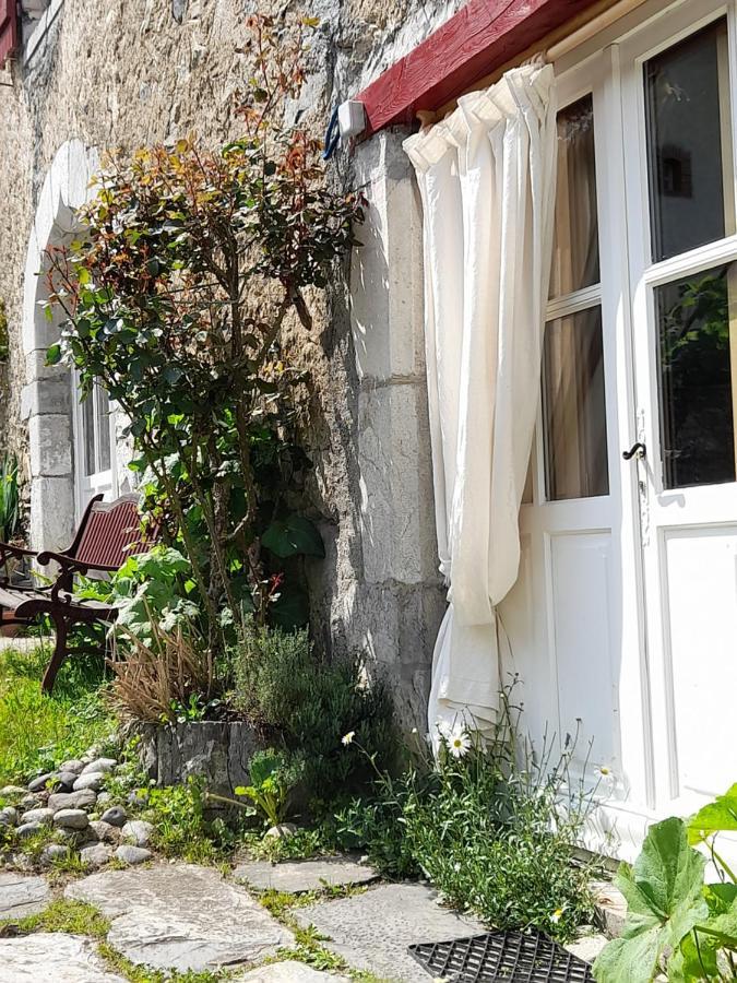 Вилла Le Lauriolle Bilheres en Ossau Экстерьер фото